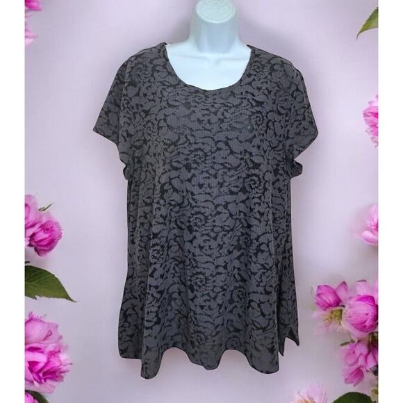 Simply Vera Purple Floral Blouse Sz XXL Short Sleeve Textured Top Cotton Blend - Picture 1 of 6